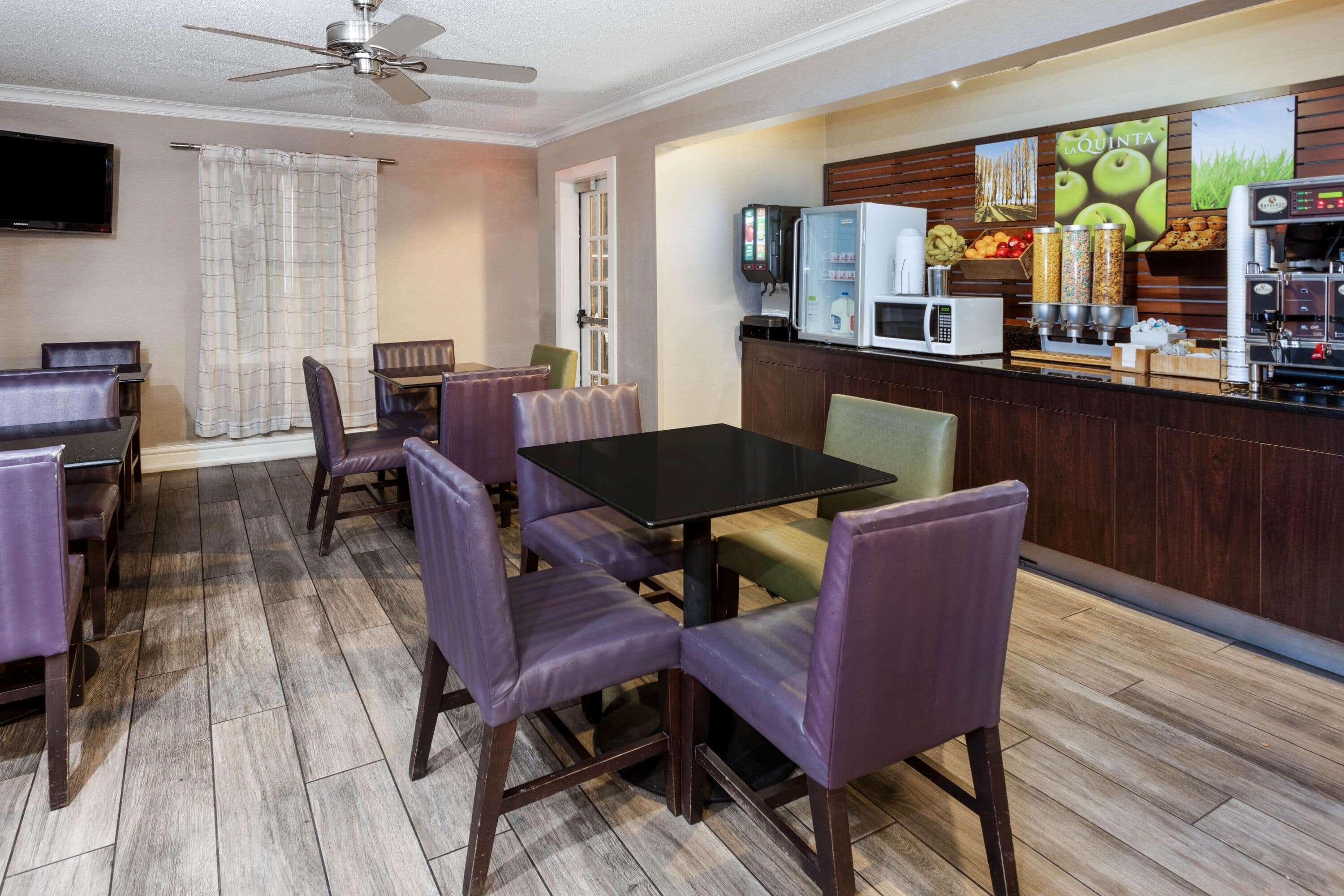 La Quinta Inn By Wyndham Laredo I-35 Экстерьер фото
