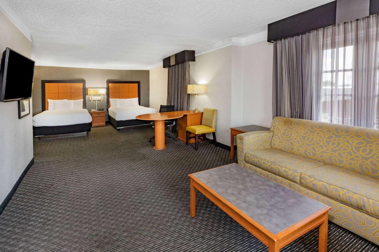 La Quinta Inn By Wyndham Laredo I-35 Экстерьер фото